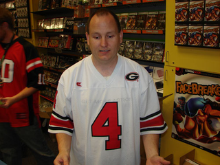 Illustration for article titled Madden 09 Launch - GameStop Goes The Extra Yard